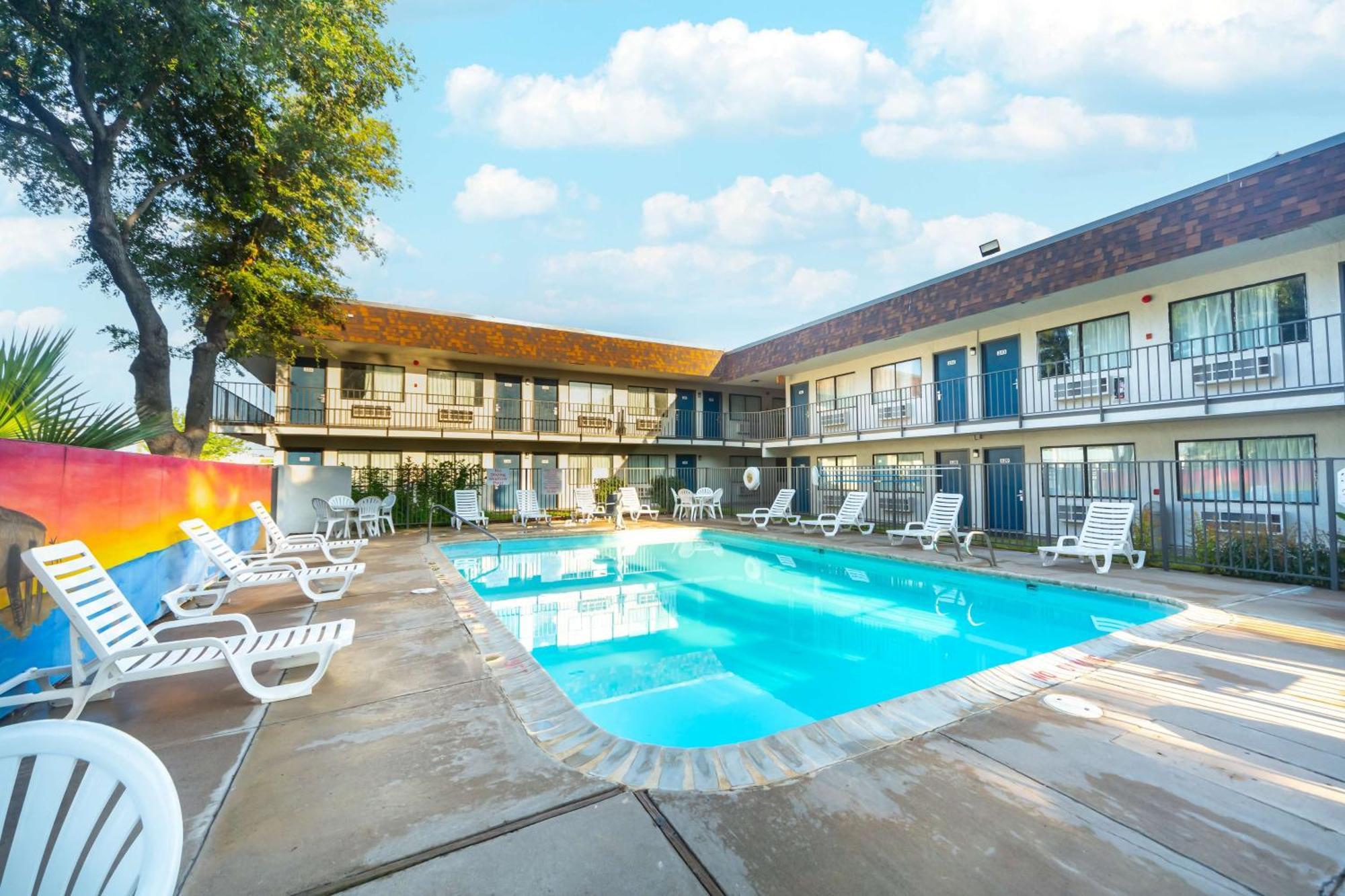 Motel 6-Del Rio, Tx المظهر الخارجي الصورة
