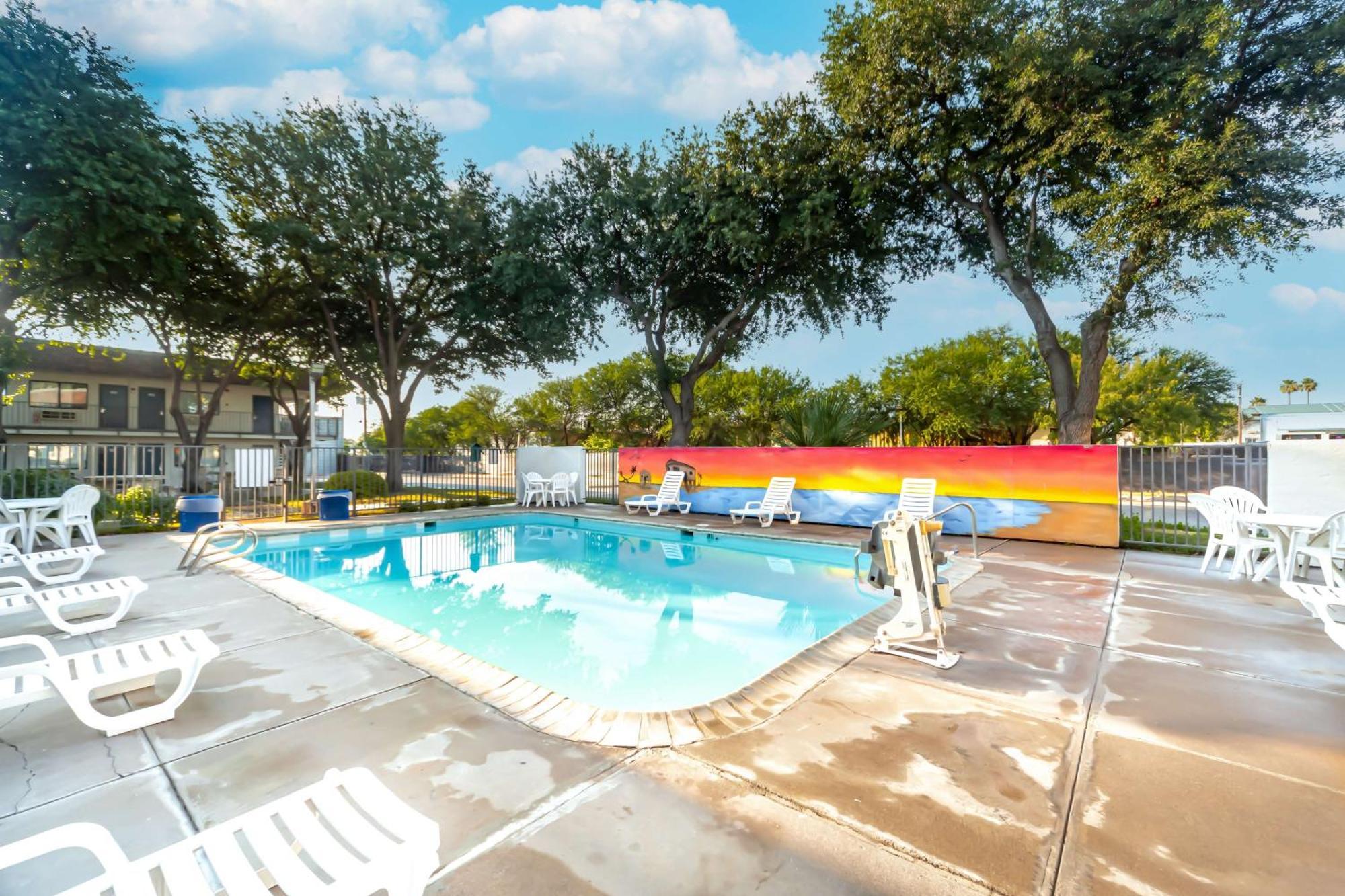 Motel 6-Del Rio, Tx المظهر الخارجي الصورة